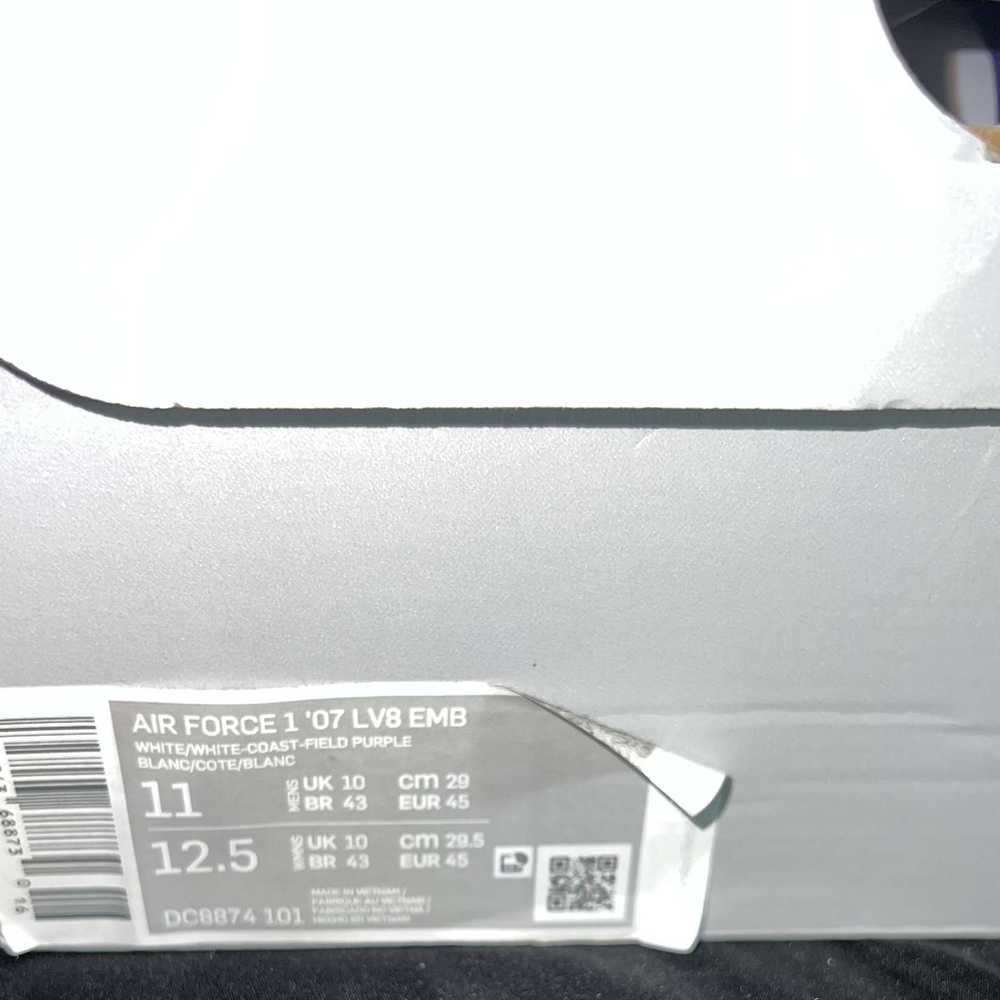 Nike Air Force 1 '07 LV8 EMB Sneakers